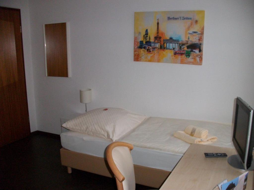 Adam Hotel Giesen Chambre photo